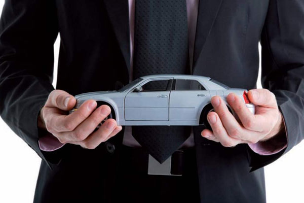 Autovetture agenti e rappresentanti: trattamento ai fini delle imposte dirette