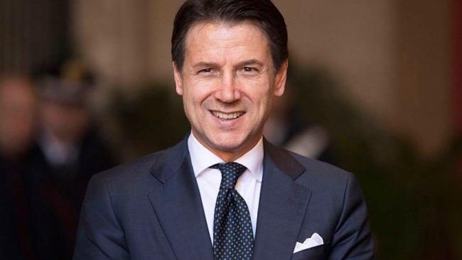 Stop ai licenziamenti per due mesi – Bonus autonomi fino a 800 euro