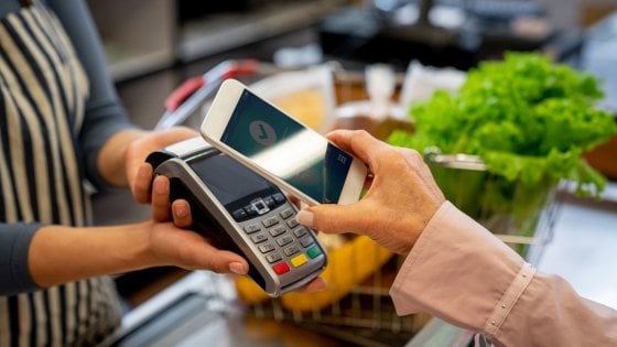 Nuovi limiti per la circolazione del contante e sanzioni Pos